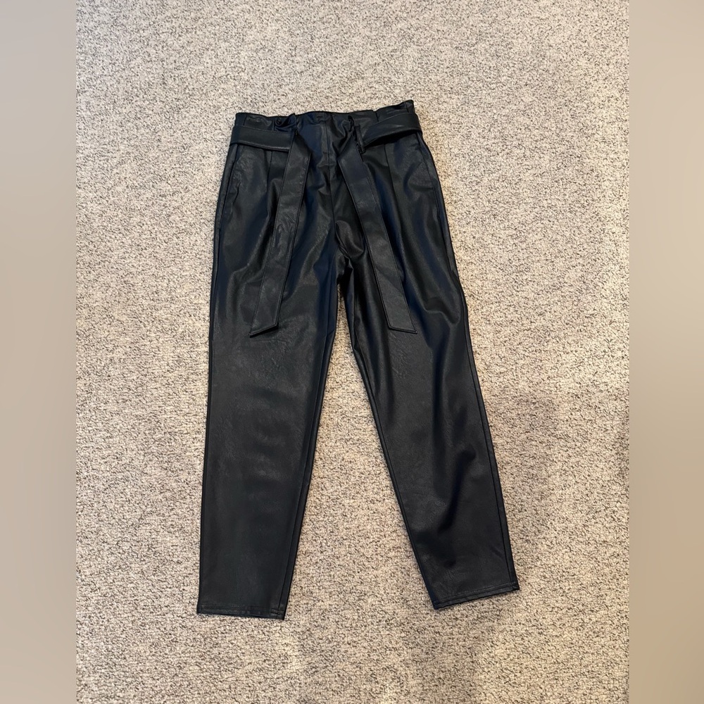 White House Black Market  High-Rise Tapered Faux Leather Ankle Pants Size 2 NWT